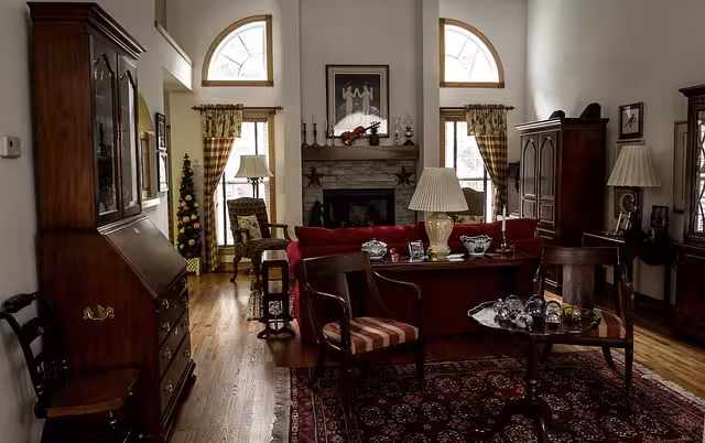 A great room with traditional furniture.