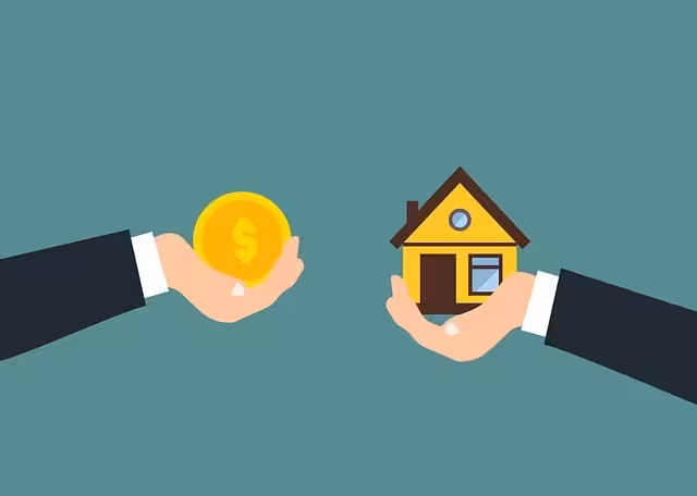 Two hands, one with money, one with a house, for first-time homebuyers.